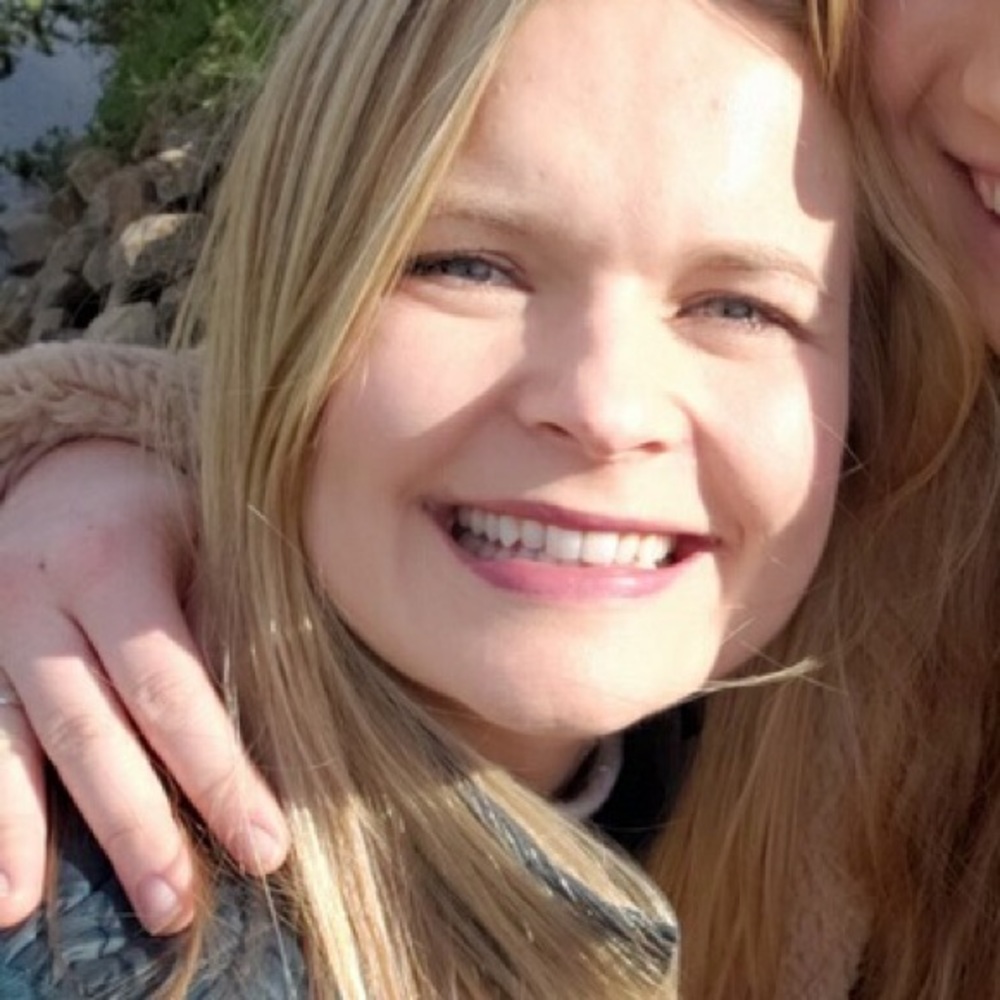 Meet your Posher, Julie